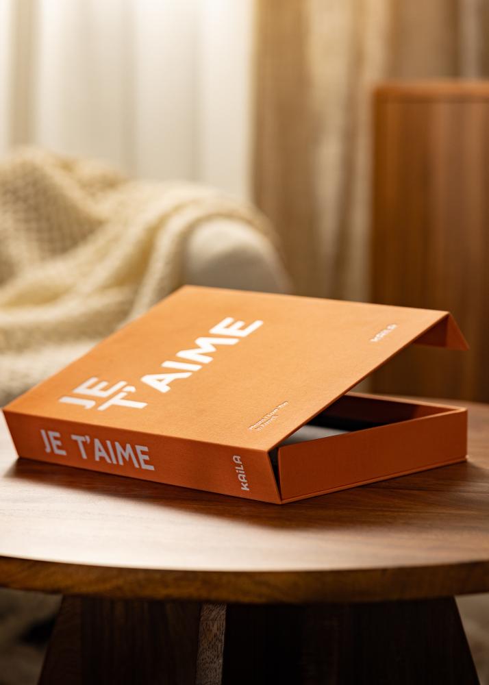 KAILA JE T'AIME - Coffee Table Photo Album (60 Cierna Strany / 30 listov)