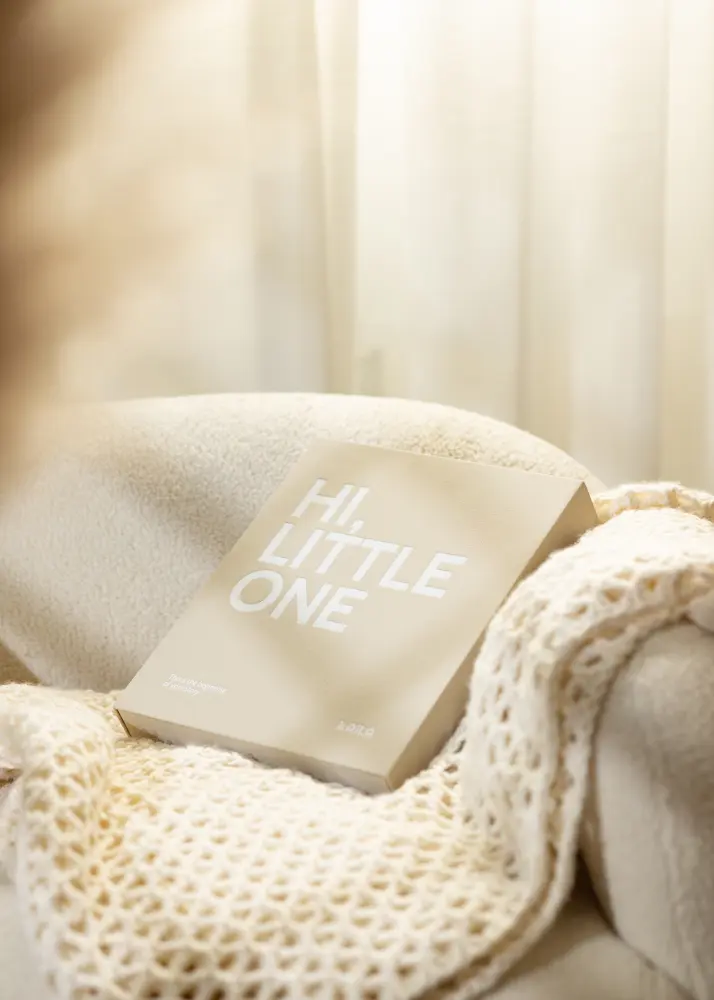 KAILA HI LITTLE ONE Grey - Coffee Table Photo Album (60 Cierna Sidor)