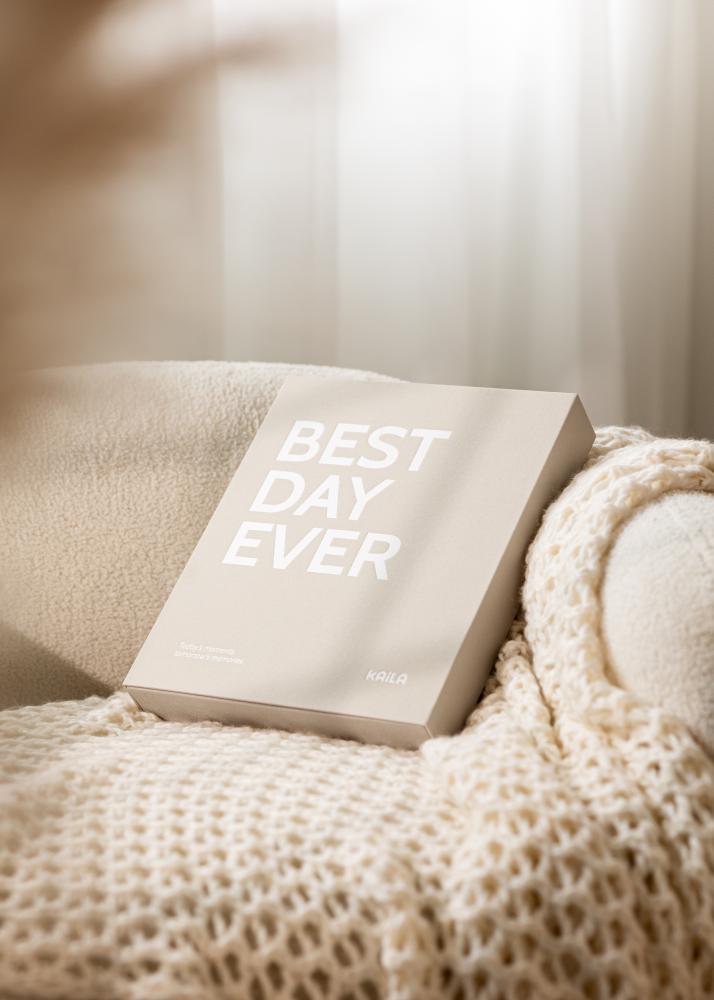 KAILA BEST DAY EVER Creme - Coffee Table Photo Album (60 Cierna Strany)