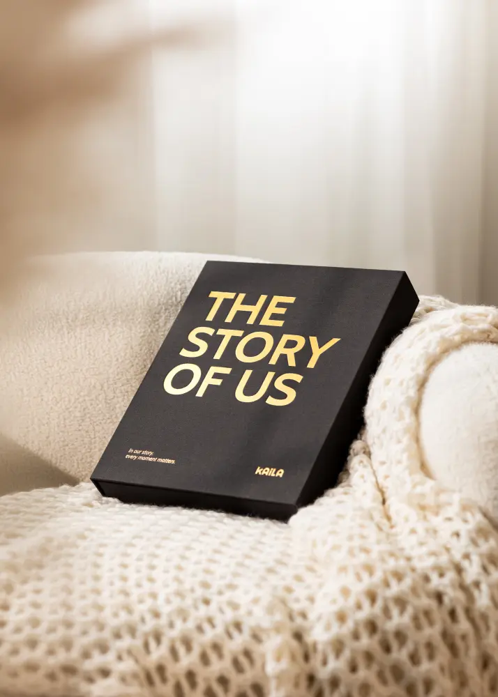 KAILA THE STORY OF US Creme - Coffee Table Photo Album (60 Cierna Sidor)