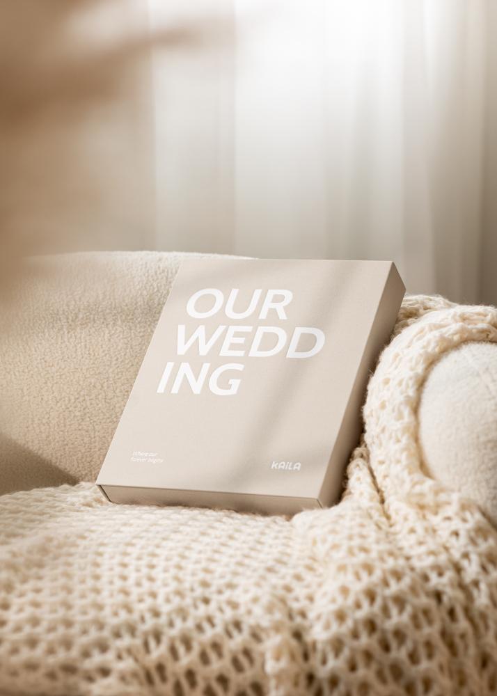 KAILA OUR WEDDING Creme - Coffee Table Photo Album (60 Cierna Strany)