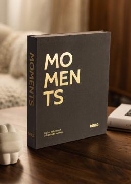 KAILA MOMENTS Black - Coffee Table Photo Album (60 Cierna Strany / 30 listov)