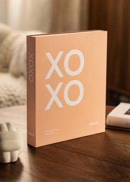 KAILA XOXO Pink - Coffee Table Photo Album (60 Cierna Strany / 30 listov)